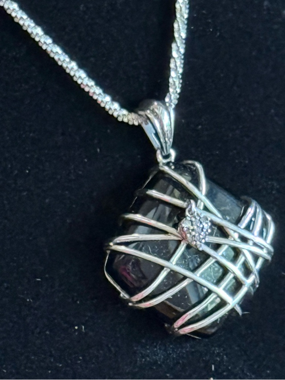 Sterling Heng Ngai Wrapped Onyx Pendant Moissanite Heart Charm Sparkle Necklace